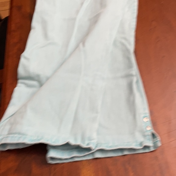 Light Aqua Cropped Jeans - Picture 3 of 3
